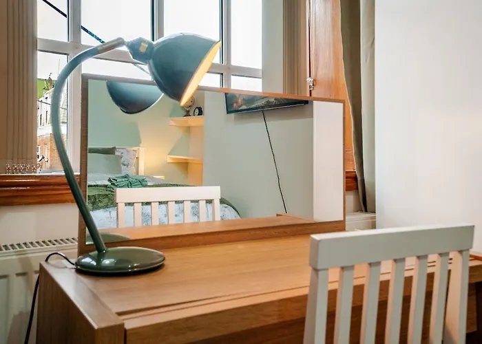 Centre 1 Bed Flat - Short Walk To Station 公寓 布雷得佛