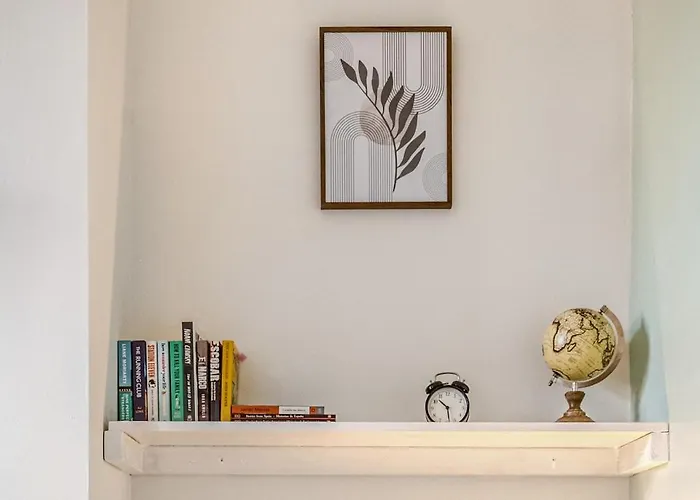 Centre 1 Bed Flat - Short Walk To Station アパート